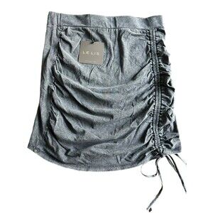NWT LE LIS Brand Size Medium Charcoal Gray Lightweight Stretchy Mini Skirt #J1-5